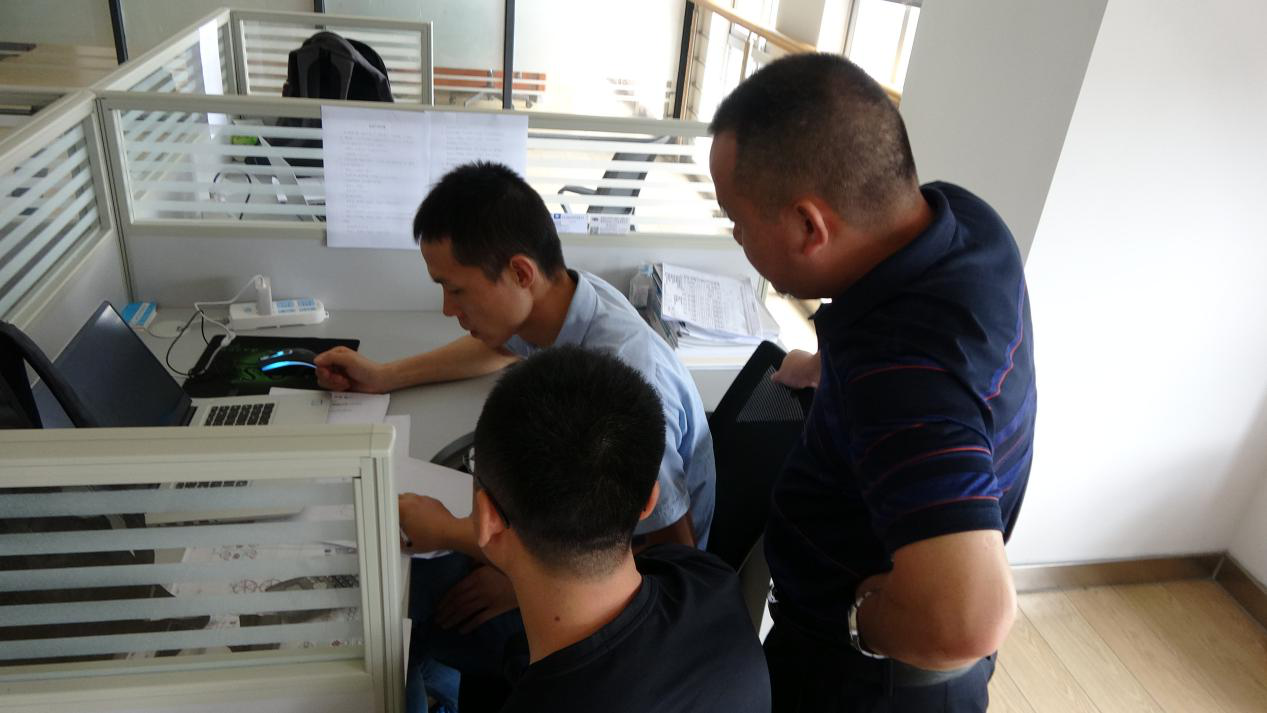 炙熱“烤”驗下的常青新能源建設者（四）    ——常青新能源技術(shù)組篇
